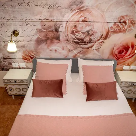 Appartement Casa Rosa - In The Center Of